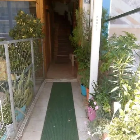 Diogenis Loft B Near Town Center Apartman *