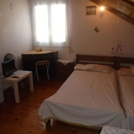 Diogenis Loft B Near Town Center Apartament